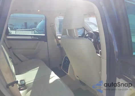 2013 Volkswagen Touareg Vr6 Sport from USA, damaged, VIN WVGEF9BP6DD001246